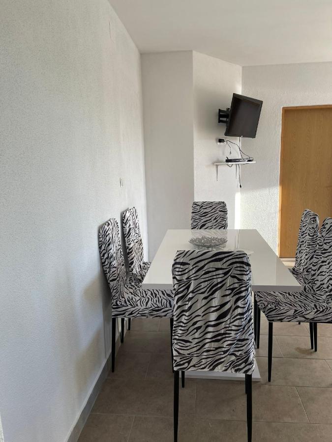Apartmani Zuti Неум Экстерьер фото