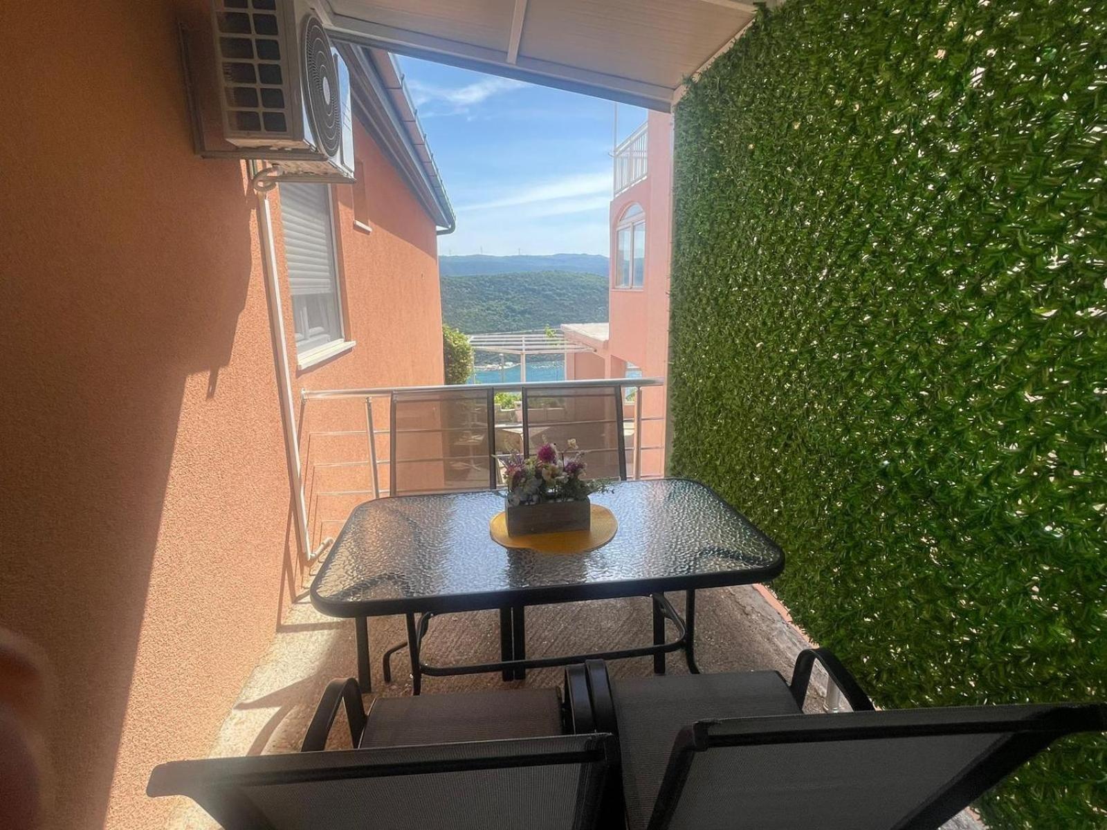 Apartmani Zuti Неум Номер фото