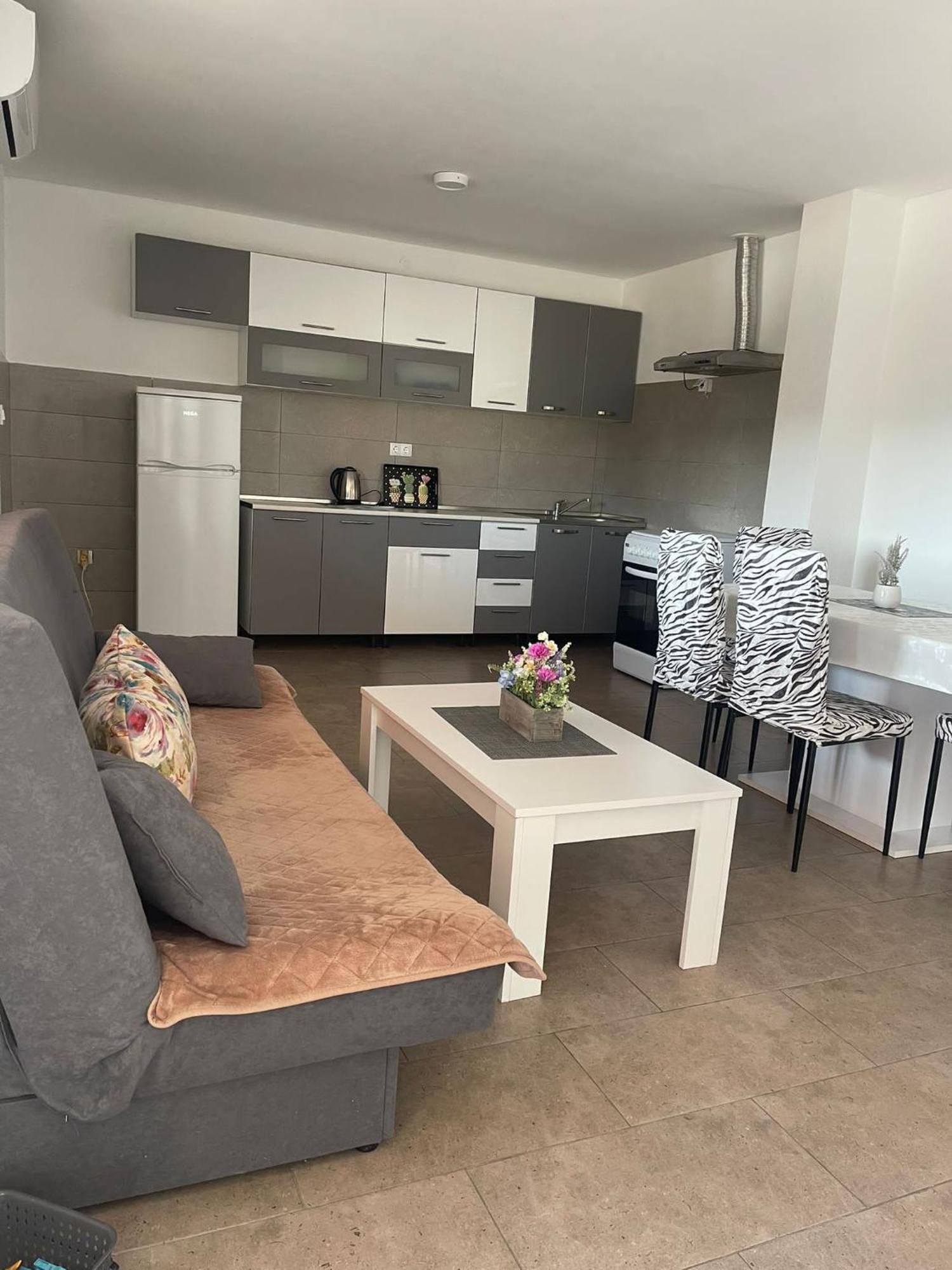 Apartmani Zuti Неум Номер фото